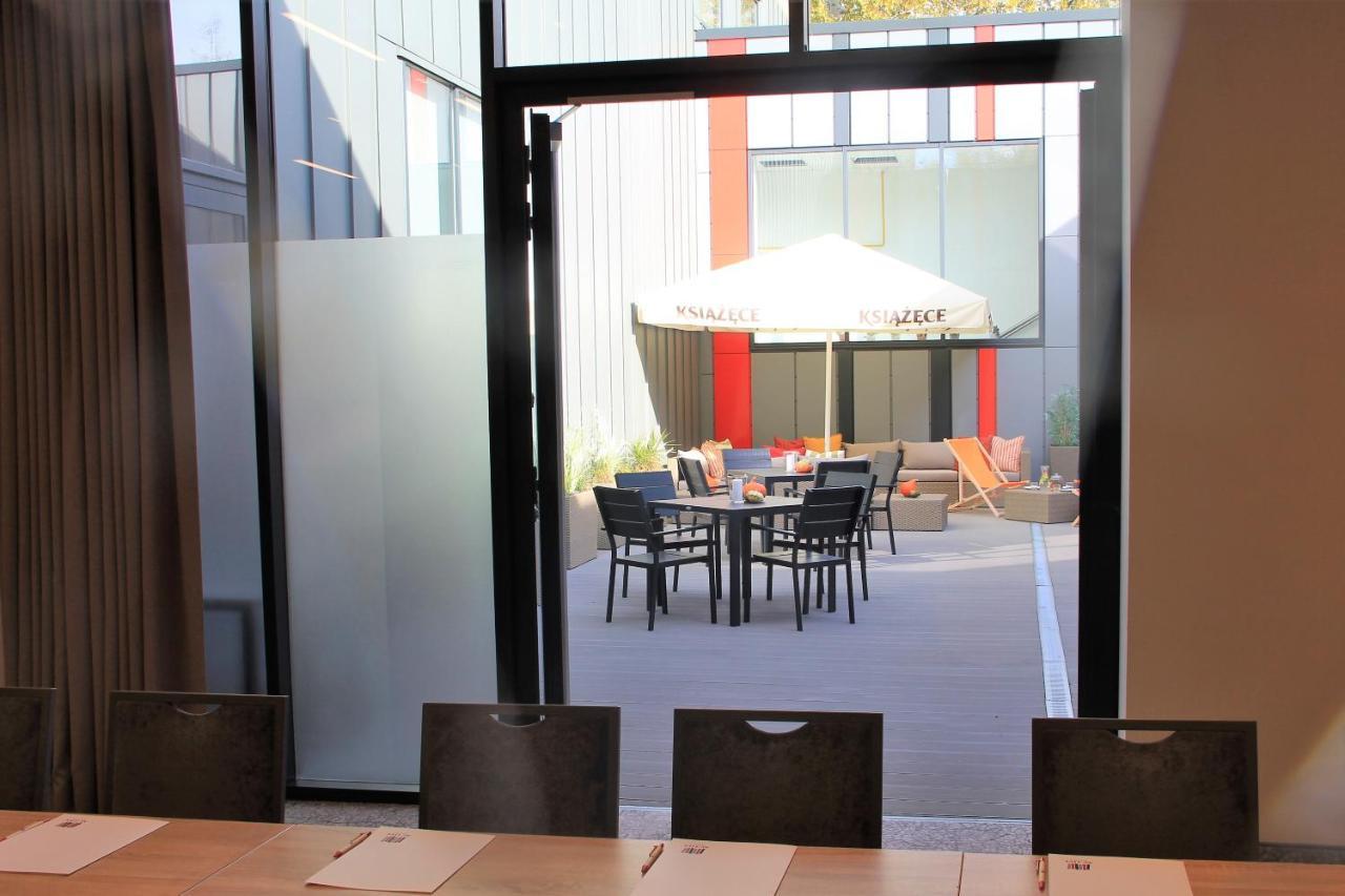 Active Hotel Wroclaw Bagian luar foto